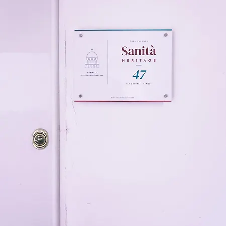 Sanita Heritage 47 * نابولي